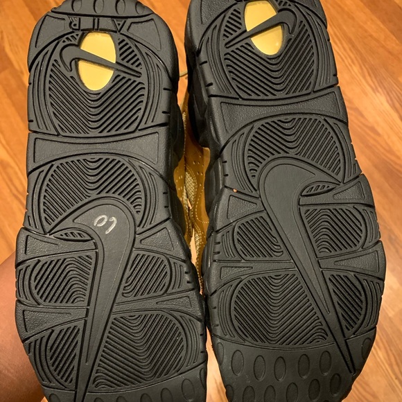 Air More Money Metallic Gold - Picture 5 of 5